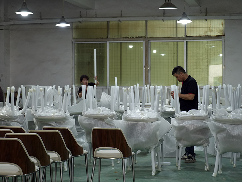 成品待检区打包区